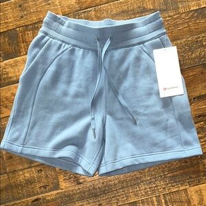 Lululemon Scuba High-Rise Short 5” NWT